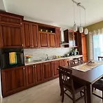 Sunset House 艾多尼