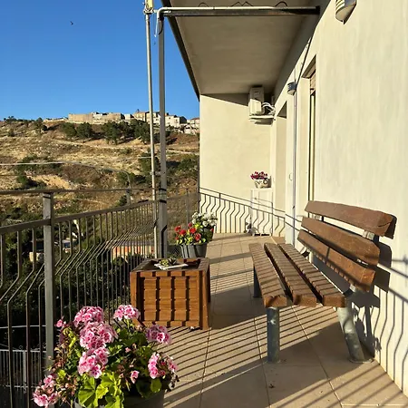 Πανσιόν Sunset House *